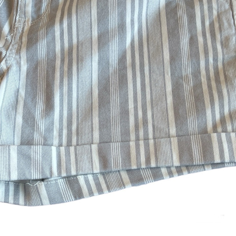NWT SO Shorts Midi Low Rise Stretch Chambray Juniors 11 - Picture 4 of 10